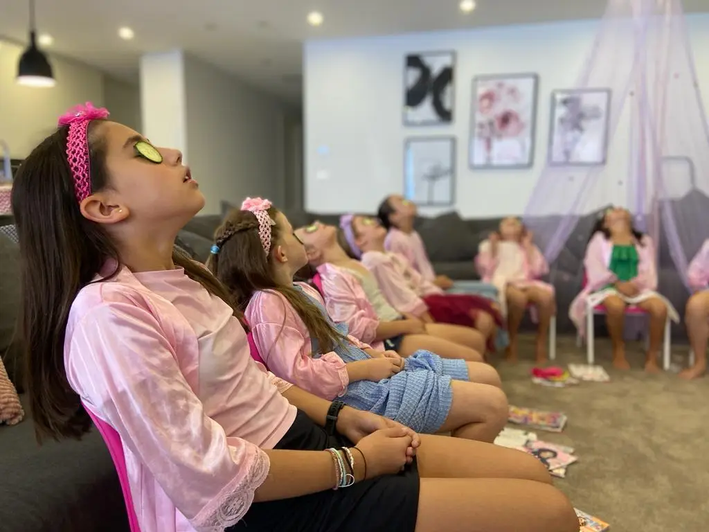 girls having spa